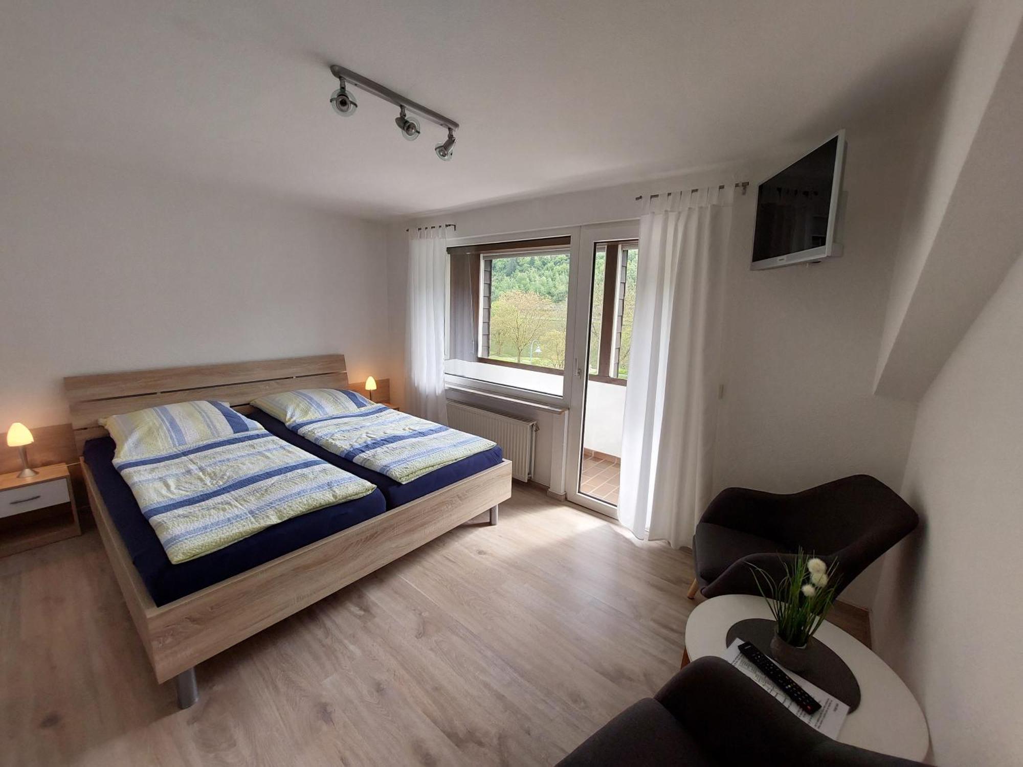 Pension Mosella, Gaestezimmer 圣阿尔德贡德 外观 照片